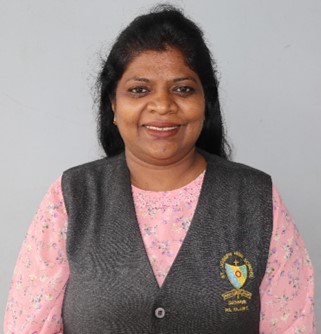 Ms. Rajani Telore, teacher at St Joseph High School Ghorpadi